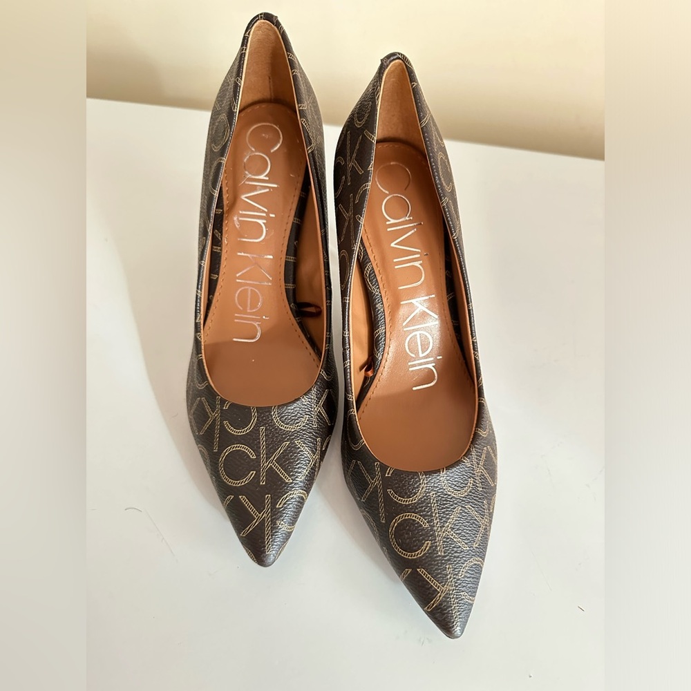 Calvin Klein Monogram No slips Pumps  Size 5.5 
NWOT or NWOB